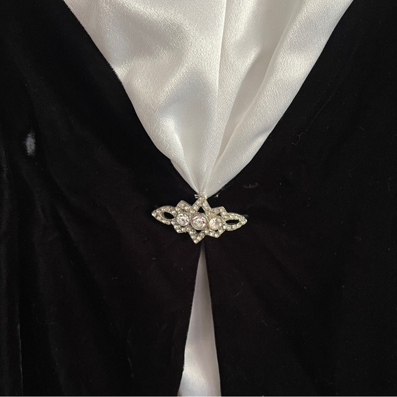 Vintage Reggio Elegant Black and White Burgundy Evening Gown-Size 8 - Picture 5 of 11